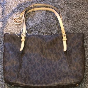 AUTHENTIC MK PURSE